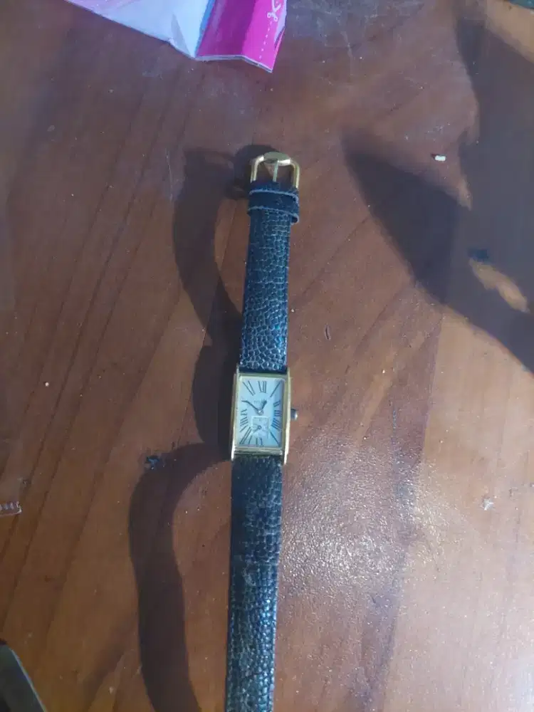 Jam tangan wanita tissot