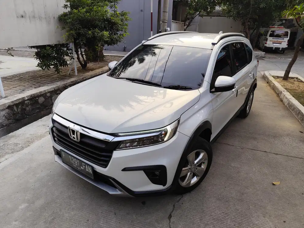 Honda BR-V E 2022 Bensin Matic Putih