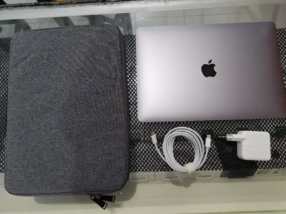 MacBook Air M1 13 8/256