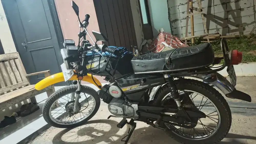 SUZUKI A100 ECONOS 1996