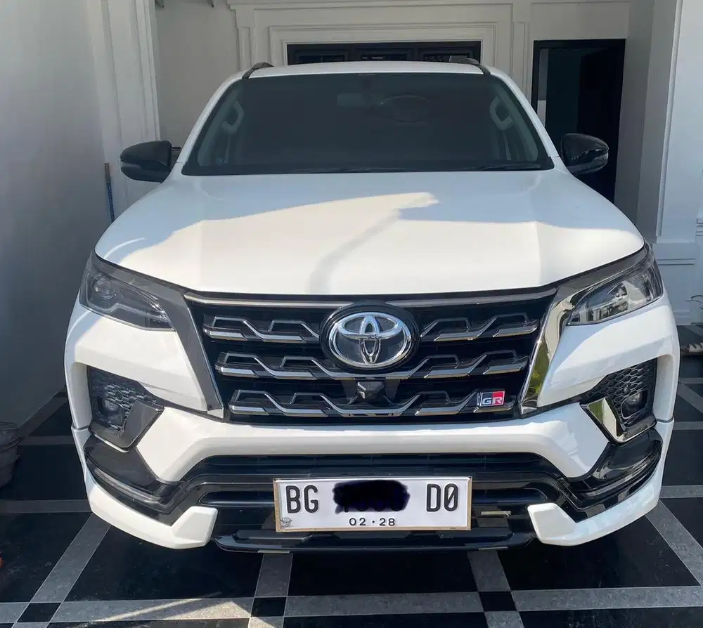 Fortuner Gr 2,8