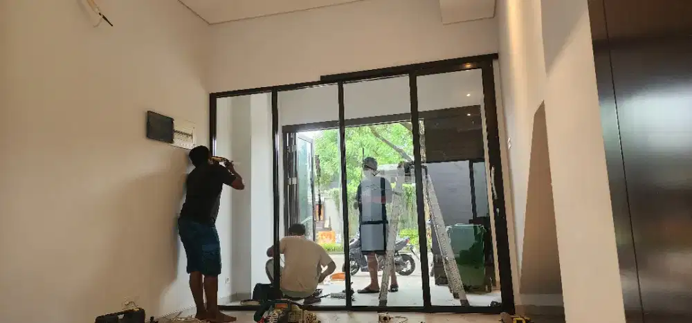 Jasa tukang kaca dan gipsum