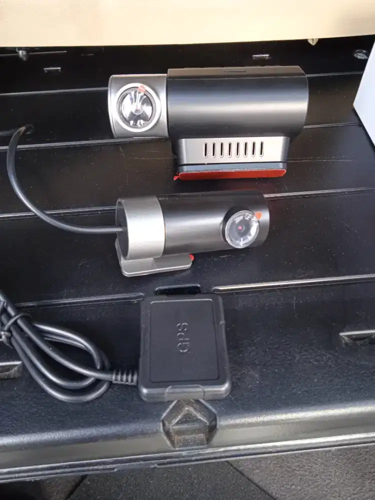 Camera Dashcam rekam depan & bepakang
