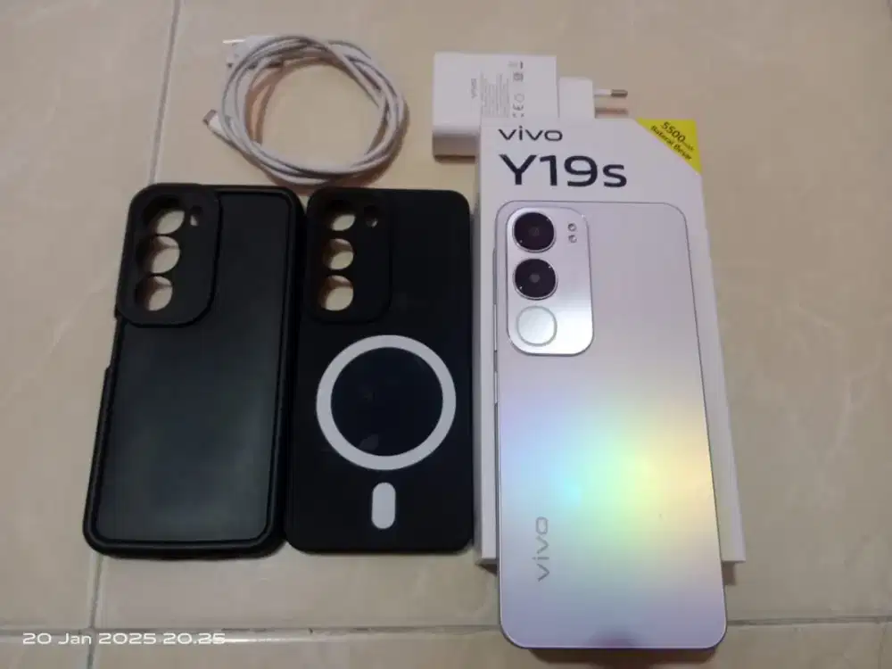 VIVO Y19S 6+6/128 Gb Silver muluss