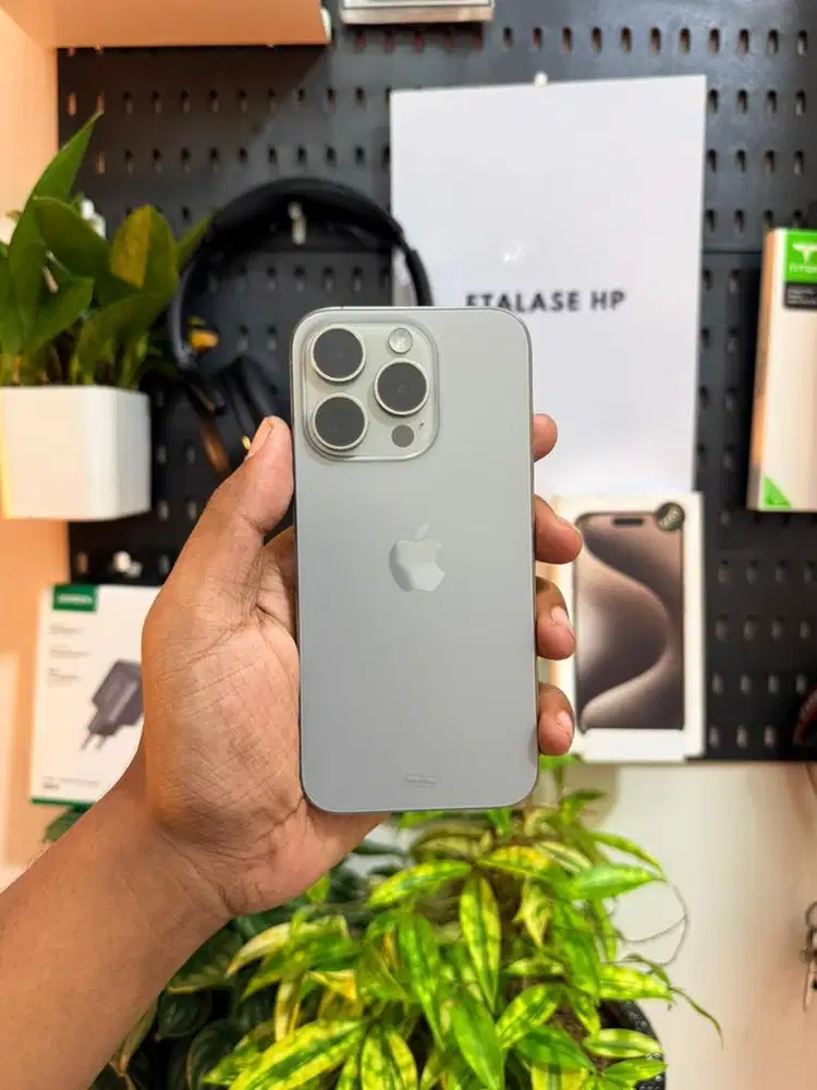 iPhone 15 Pro 128GB iBox