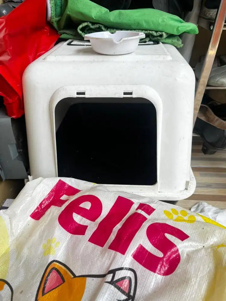 Toilet kucing free pasir