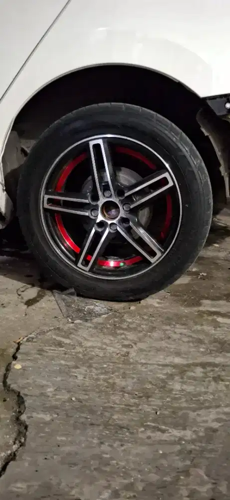 Velg R15 normal tidak peyang.. kondisi velg normal