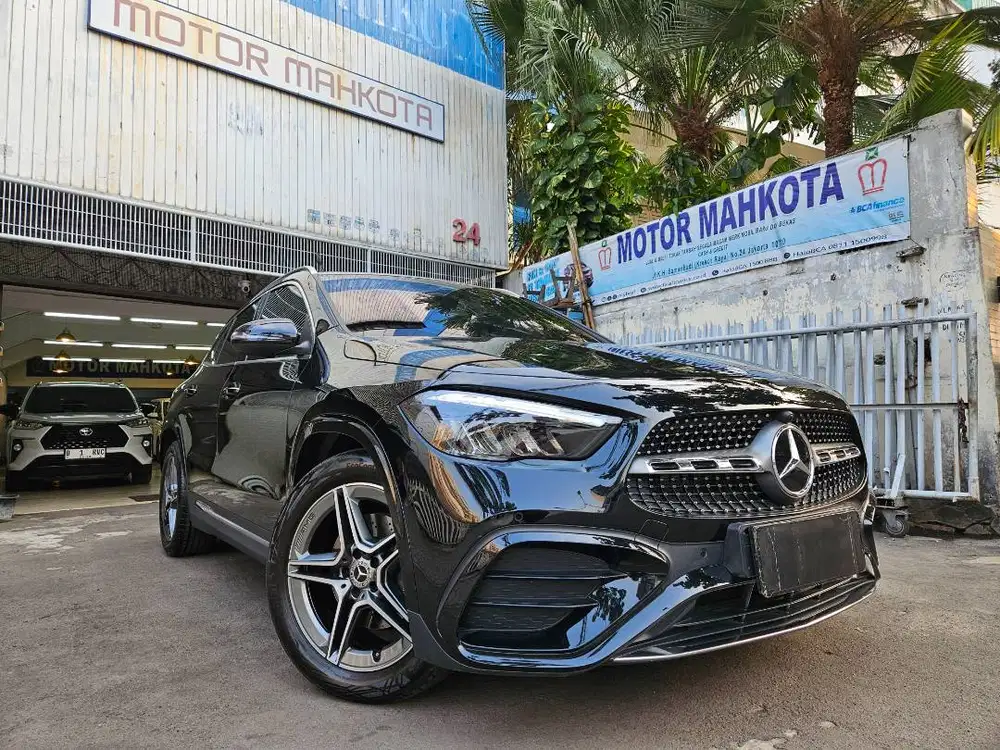 4 rb km GLA 200 AMG panoramic 2025 nik 2024 hitam mercy black gla200