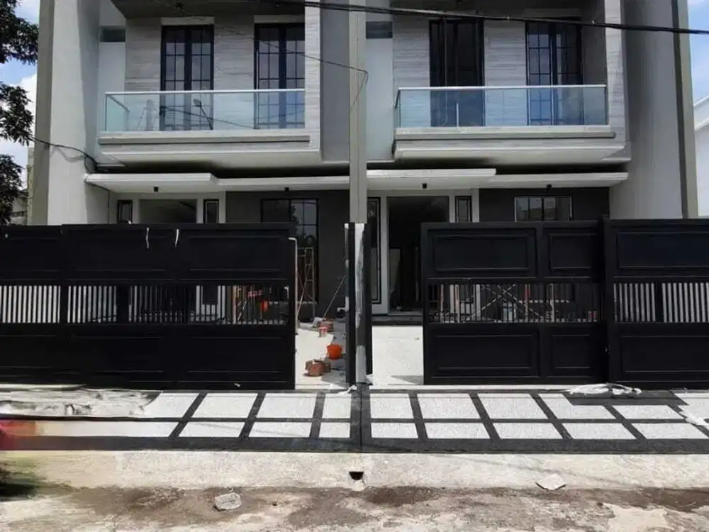 Lokasi Strategis‼️Rumah Cantik Dharmahusada  Surabaya