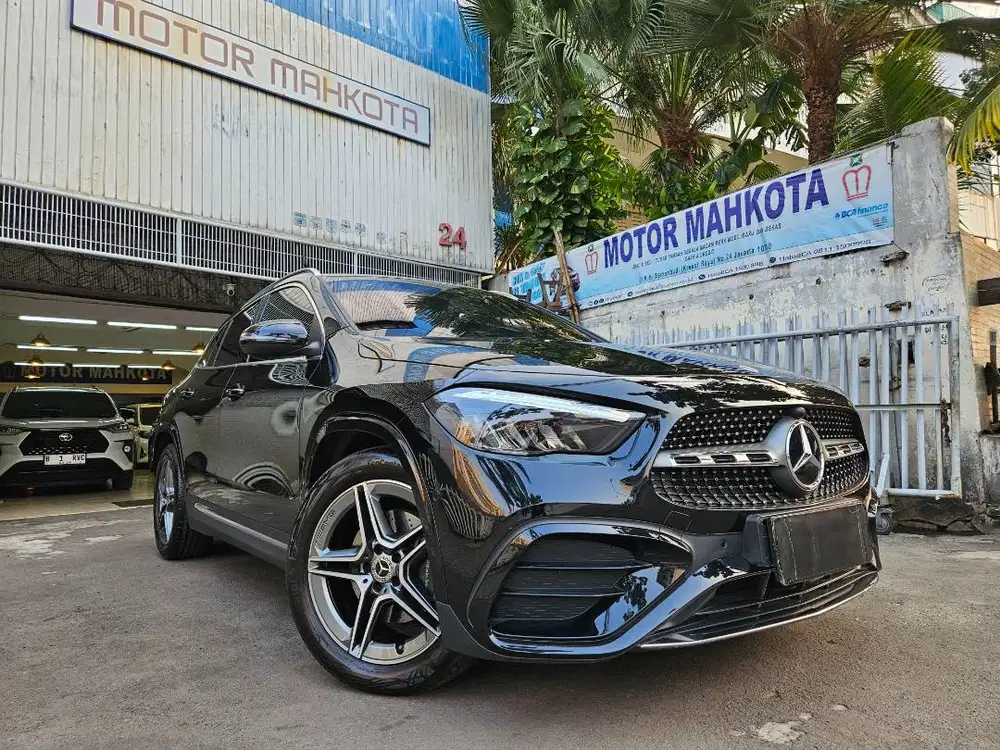 4 rb km GLA 200 amg facelift panoramic 2025 nik 2024 hitam gla200 baru
