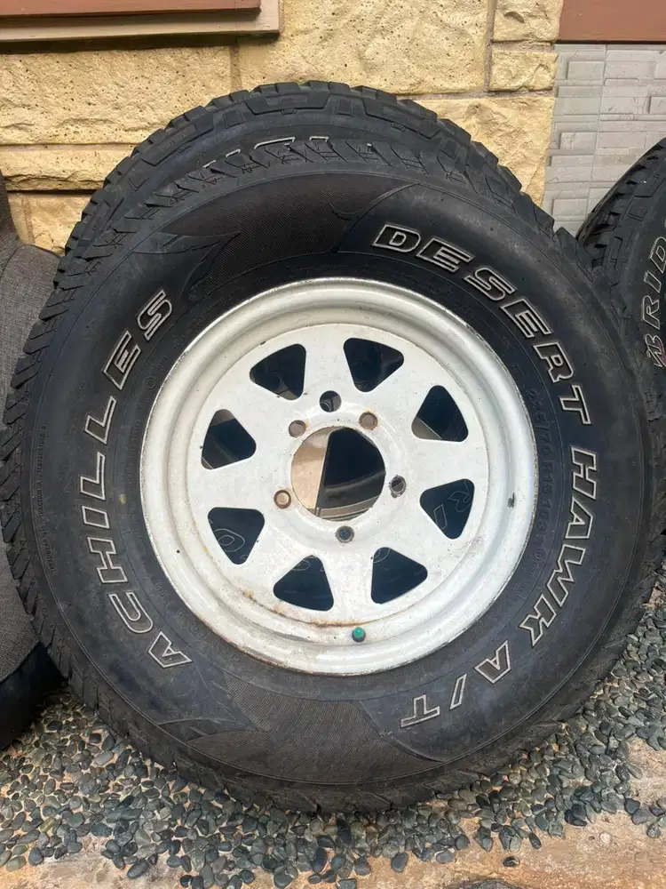VELG TAFT JIMNY JEEP VITARA R15 5X139.7 + BAN ACHILLES AT 235/70 1PCS