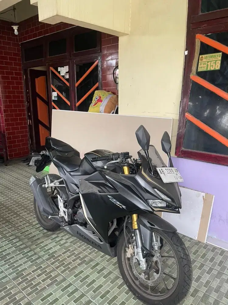 Honda CBR 150R ABS