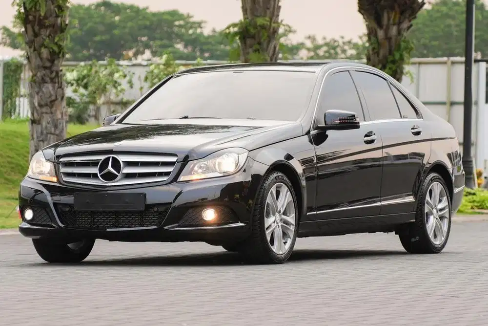 (DP 10jt) Mercedes Benz C200 Avantgarde Facelift 2013