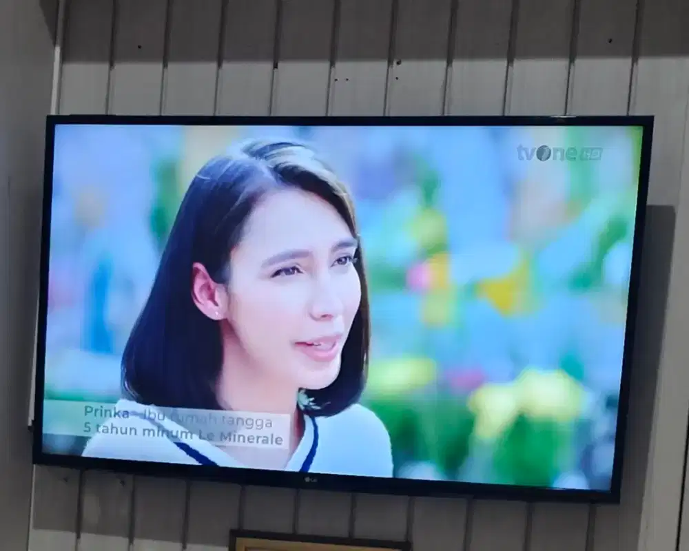 Lg 50 inchi smart tv