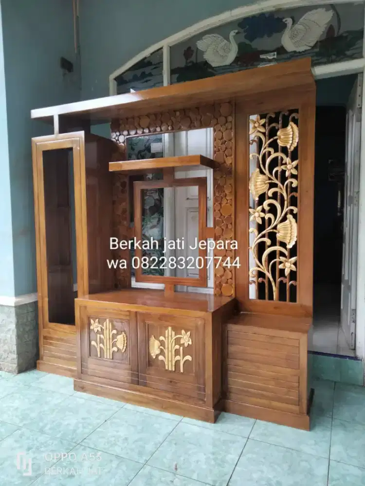 Lemari pajangan muti fungsi jati