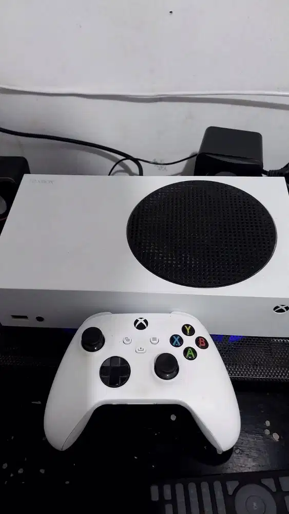 Xbox Series S Bekas 2022, Normal, Lengkap + Bonus Capture Card