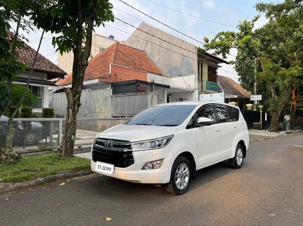 Innova V 2.4 AT diesel reborn 2019 putih plat D Bandung kijang white