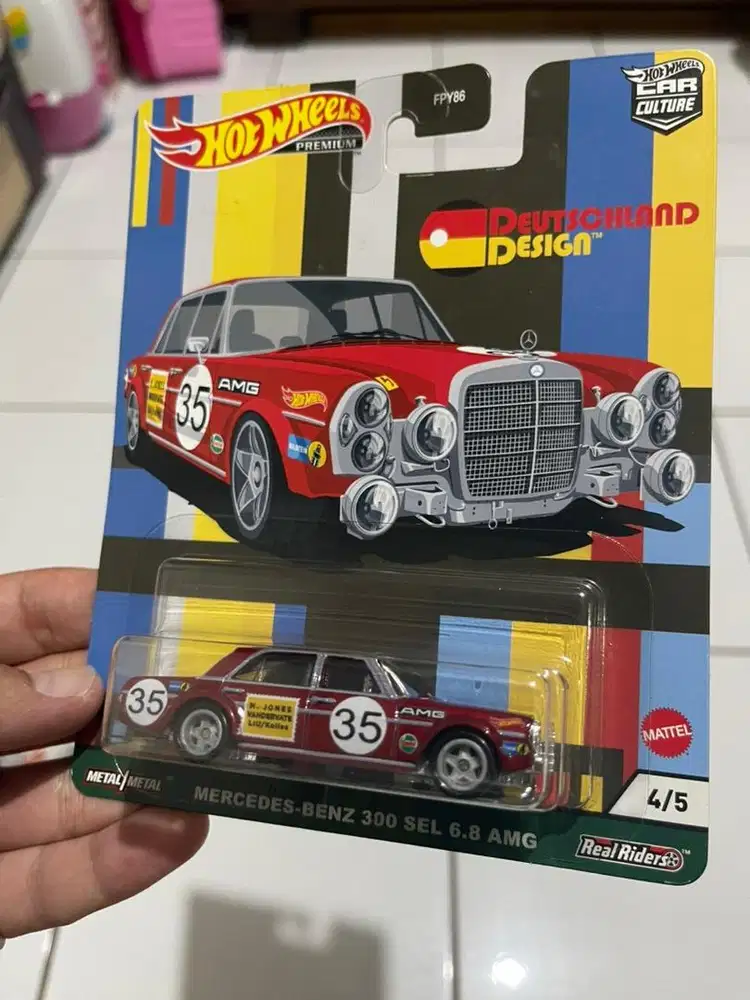 Hotwheels Premium