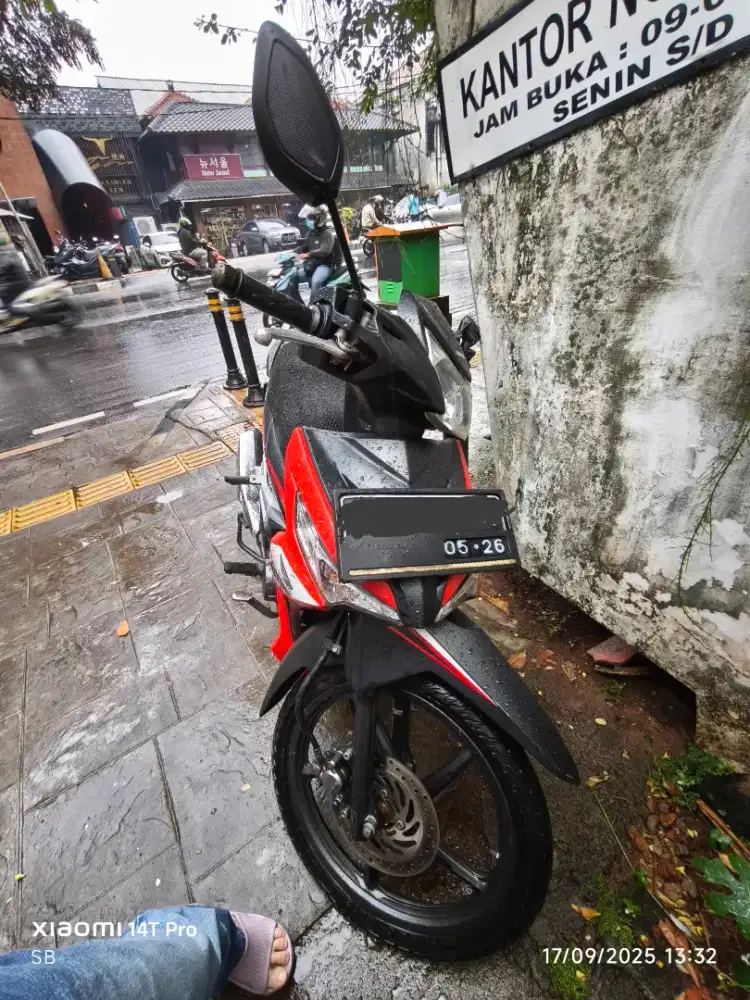 honda supra x black red