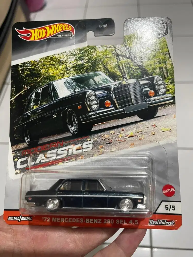 Hotwheels Premium