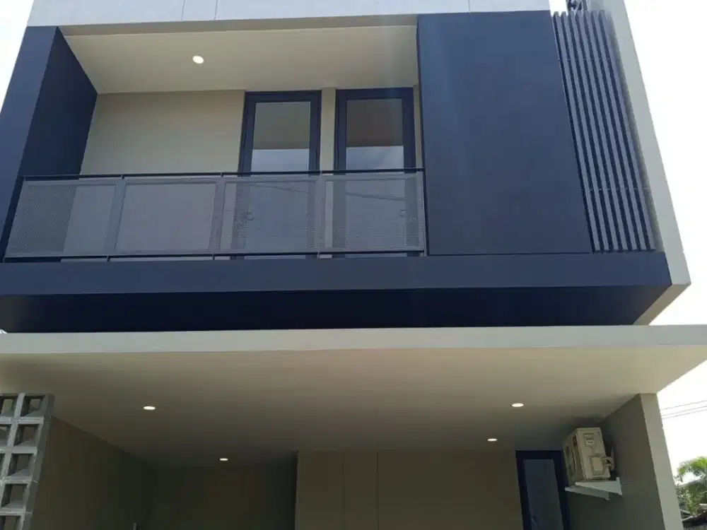 Rumah Multi fungsi (untuk tempat tinggal dan Ruang Usaha / Kantor )  Rumah Primary Bumi Adipura Cluster Grand Cassia Sayap Summarecon Bandung