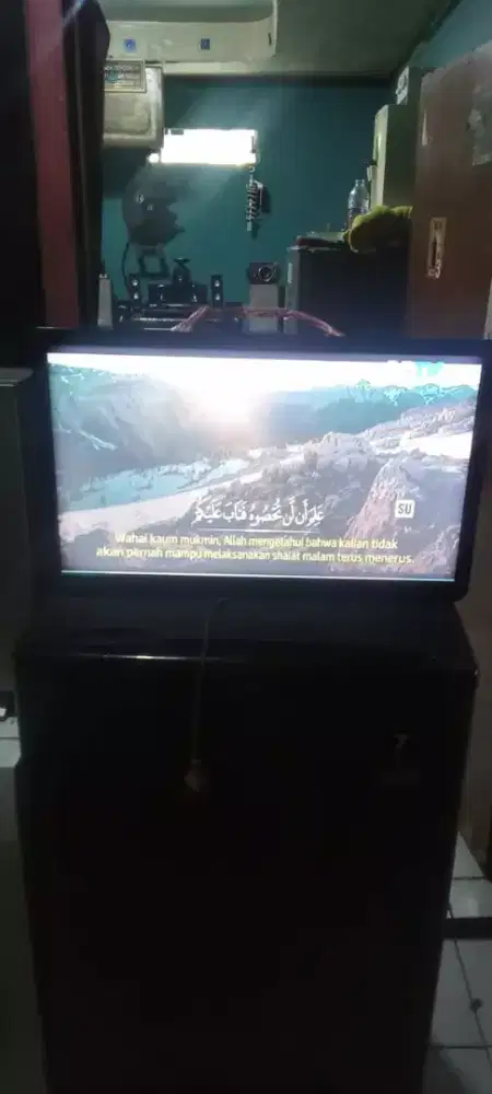 LED Toshiba 23in
