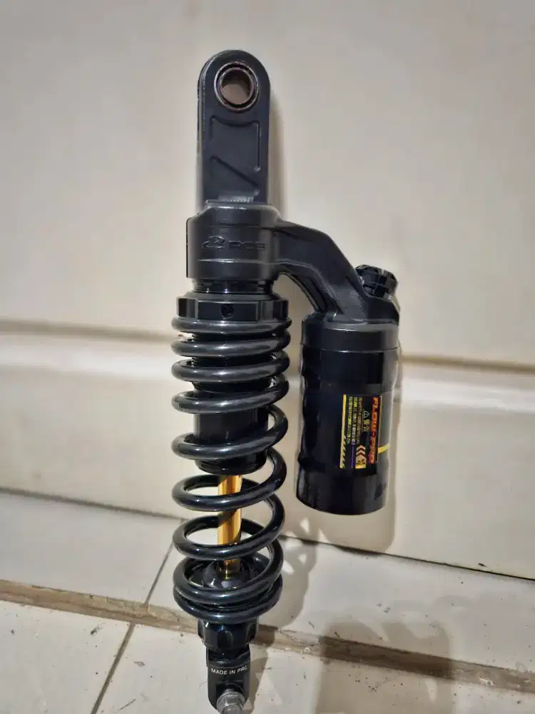 Shock RCB Flow Pro 330 Black Series