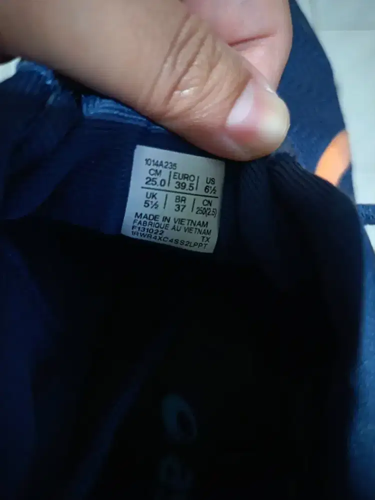 Sepatu Asics Novablast 2