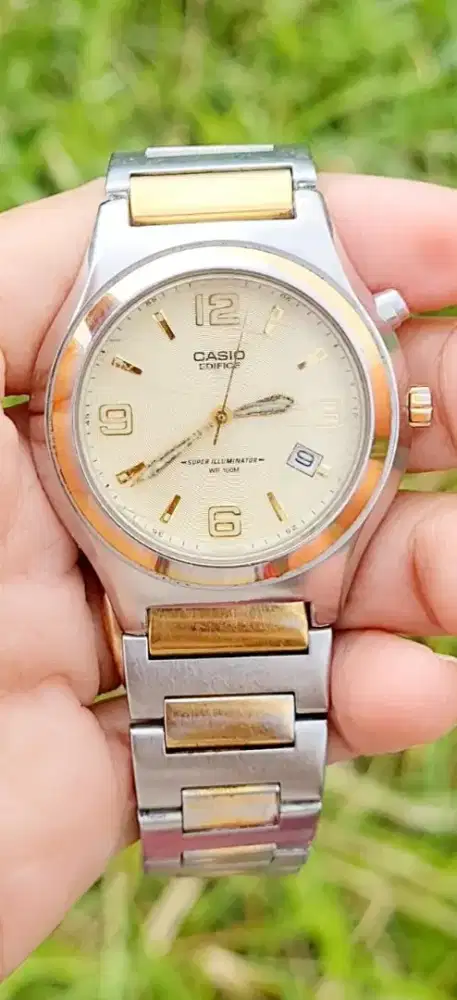 Jam Tangan Pria Elegan Stainless Steel dengan Lampu