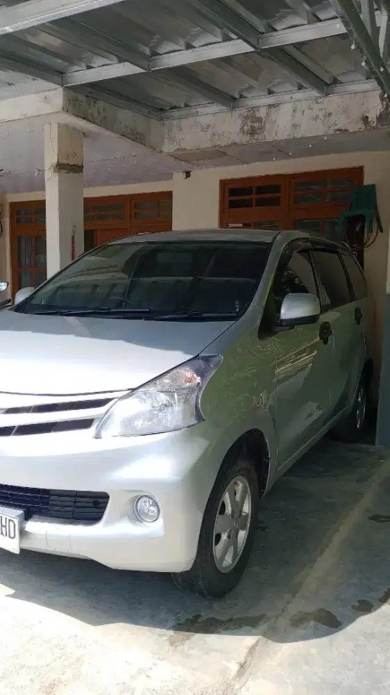 Xenia M 2012 mulus siap pakai