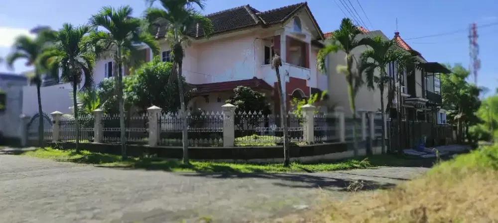 Rumah strategis suhat, cocok buat usaha kos atau kantor