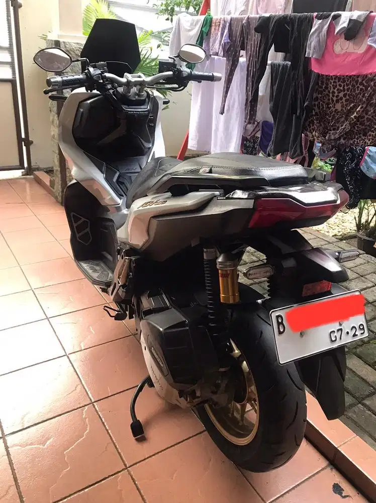 ADV ABS 150cc 2021 Varian Velg Gold Kondisi Origin Pajak Hidup Panjang