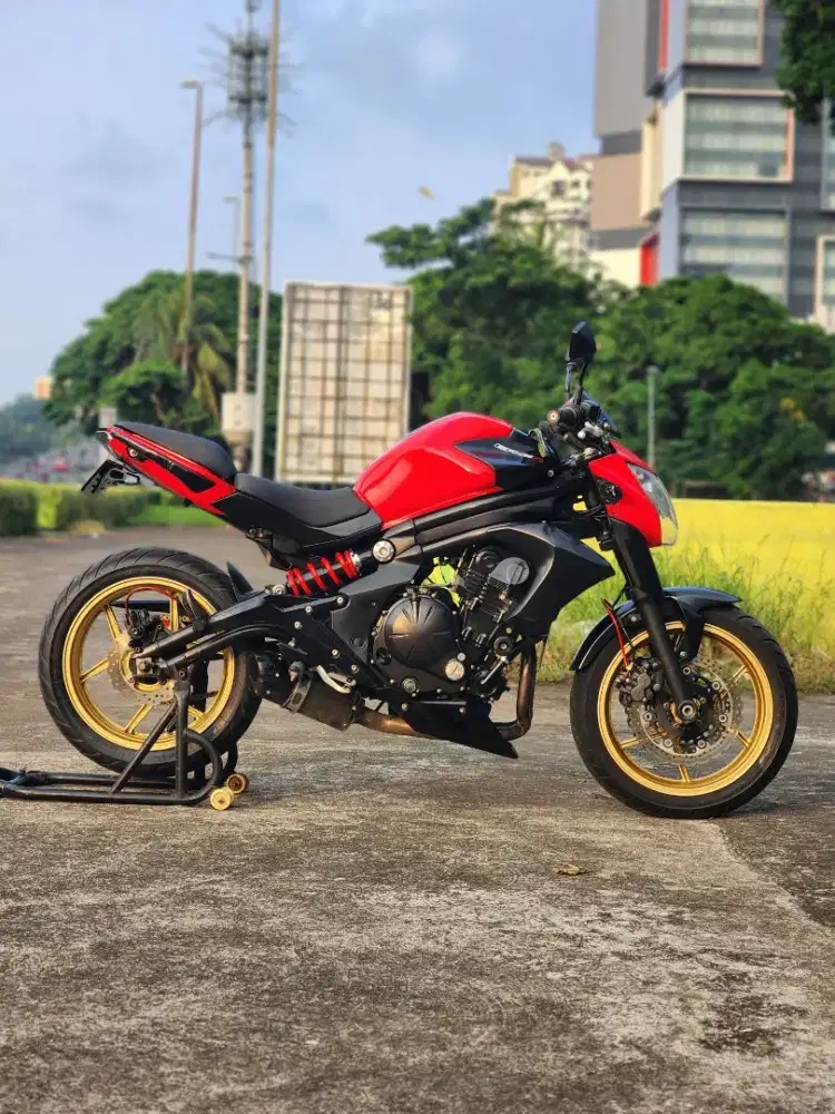 Kawasaki 650 ER6/ER6N Merah