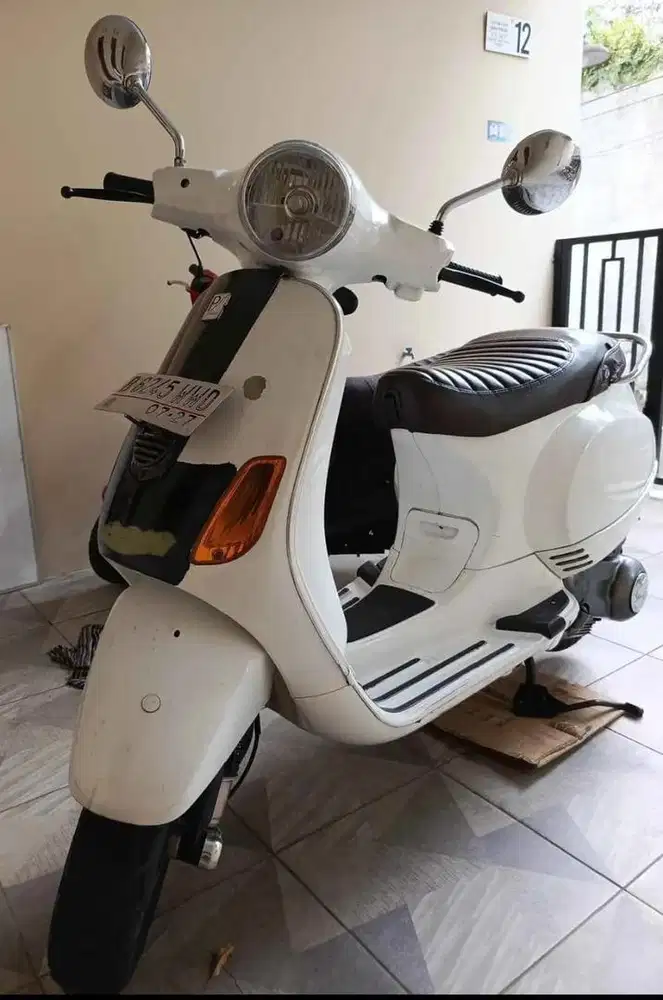Vespa LX 2012 dijual murah aja