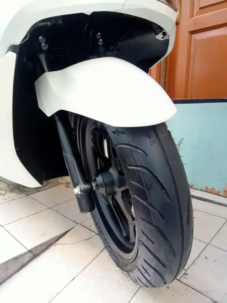 Honda pcx 2024 CBS putih mutiara