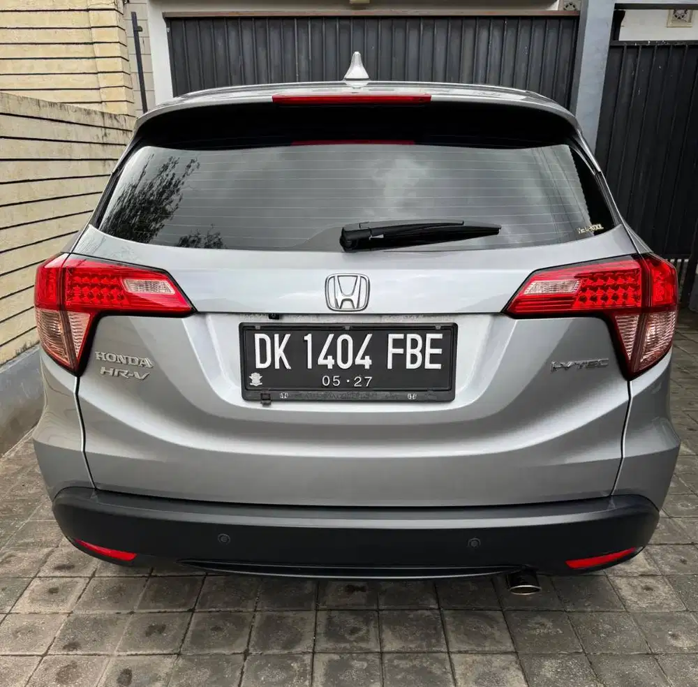 DIJUAL HONDA HRV E CVT-AT 2017