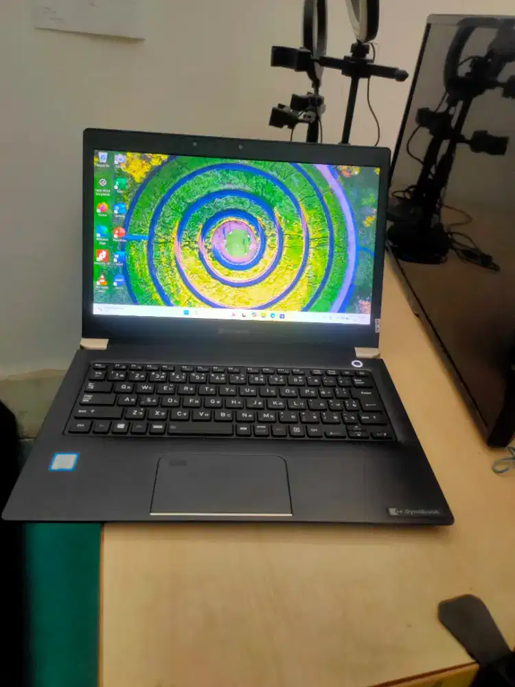 Toshiba dynabook touchscreen RAM 16GB