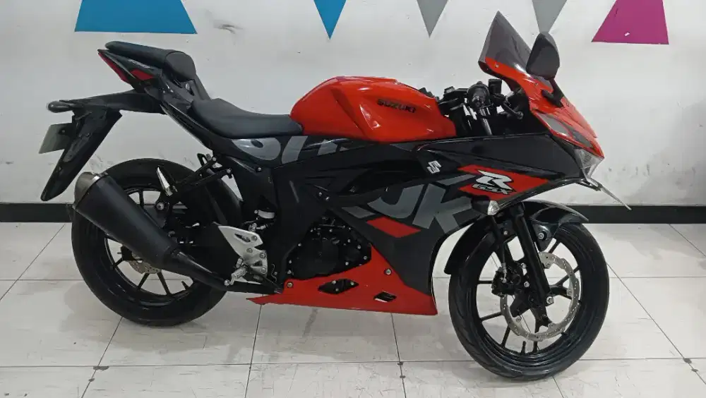 Suzuki GSX-R 150 2021 km.2000