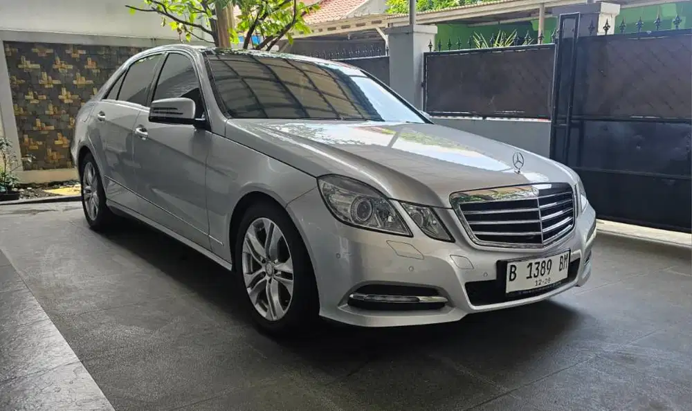Mercedes Benz E300 2012 Silver Mercy 2013 Mercy 2011 Jual Cepat BU