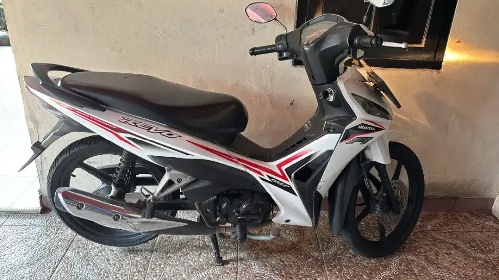 Revo Tahun 2015