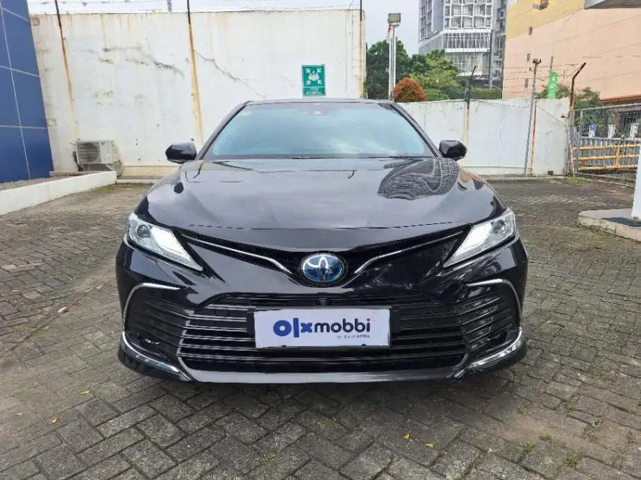 DP MURAH Toyota Camry 2.5 Hybrid-AT 2021 Hitam CSARB
