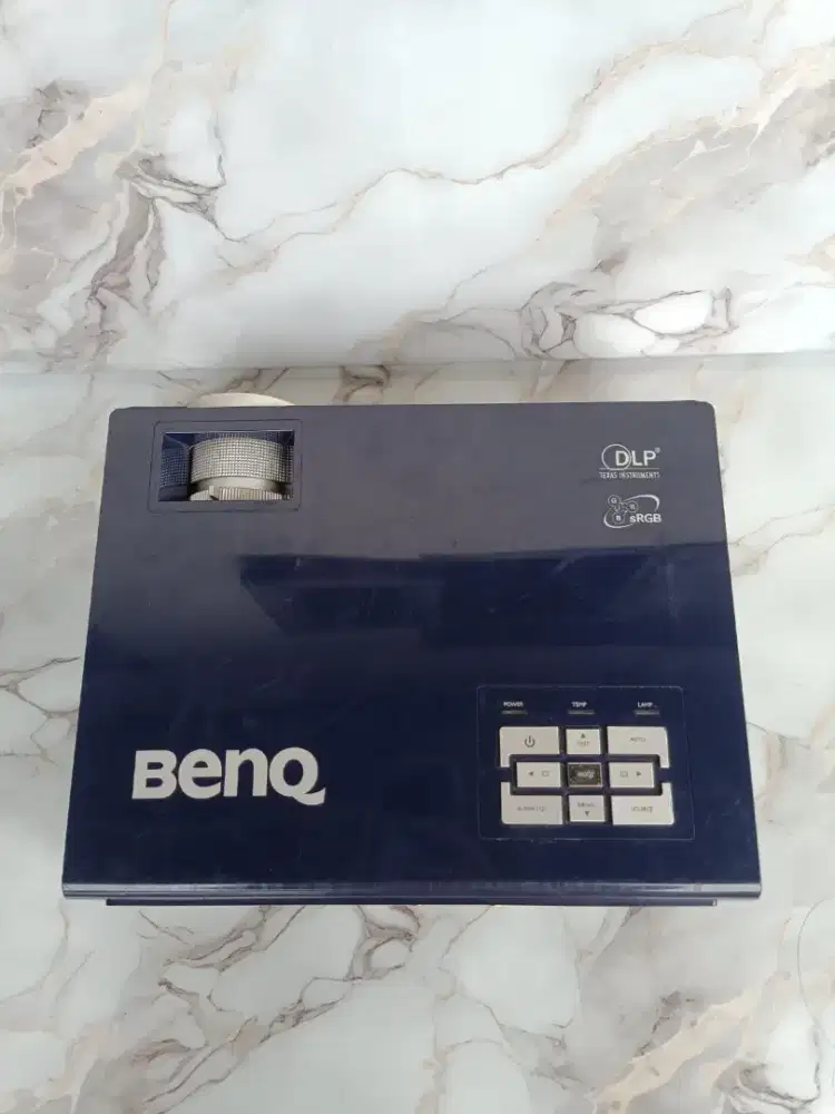 Proyektor BenQ MP620c Resolusi XGA Kualitas Gambar Jernih