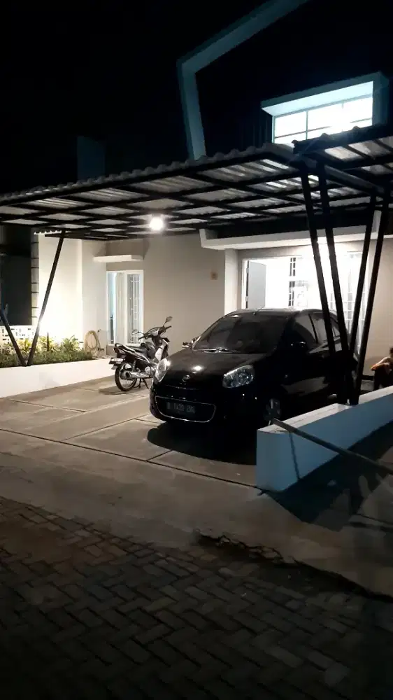 Dijual Rumah Minimalis Modern New Diamond Permata Mansion