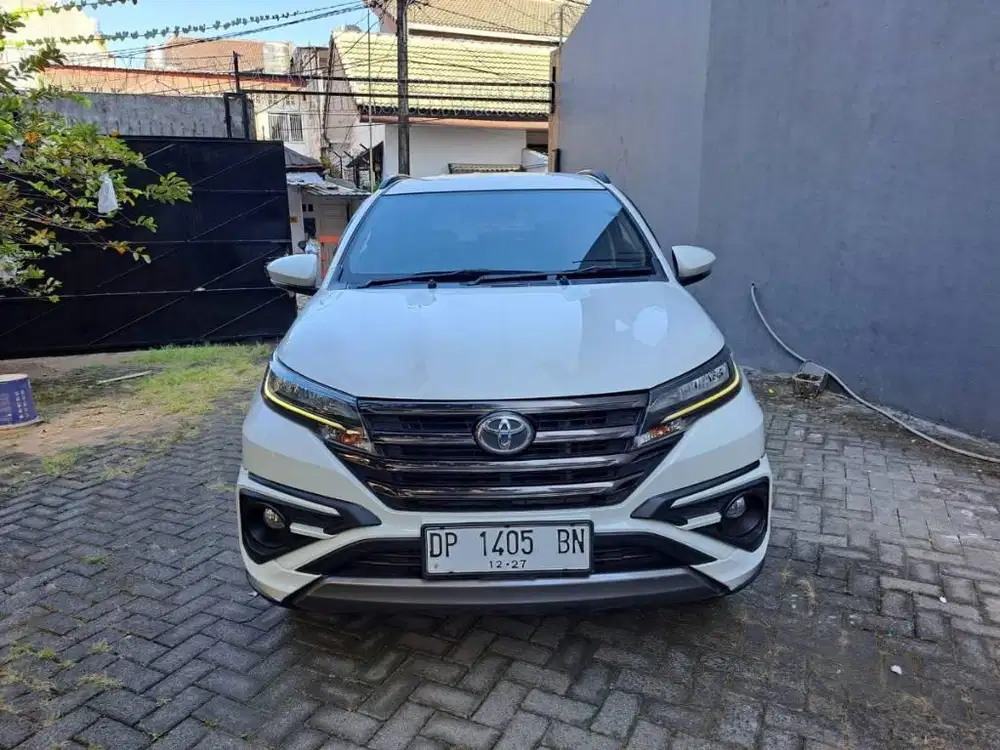KM15000! New Rush 1.5 GR Sport 2022 / 2023 S TRD sportivo berGARANSI