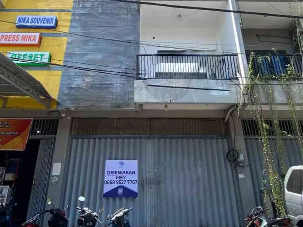 ruko 3 lantai area Dukuh Kupang dekat universitas wiaya kusuma