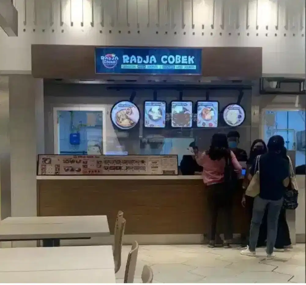 Dibutuhkan wanita/pria u/masak di foodcourt mall aeon tanjung barat
