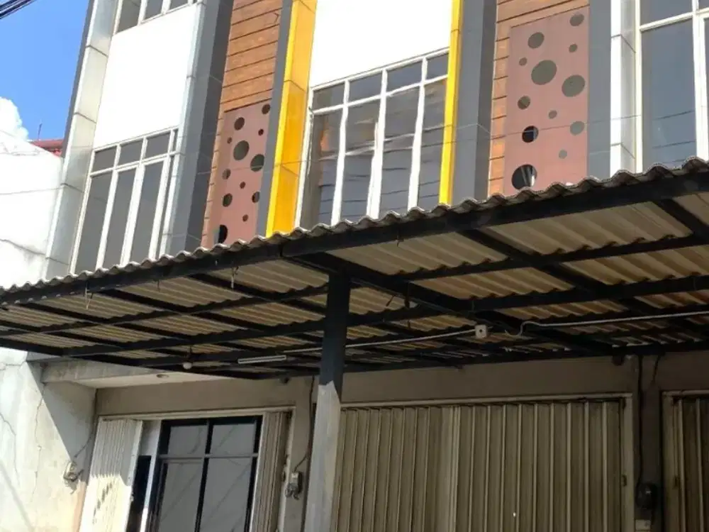 Disewakan siap pakai ruko jalan raya Perak
