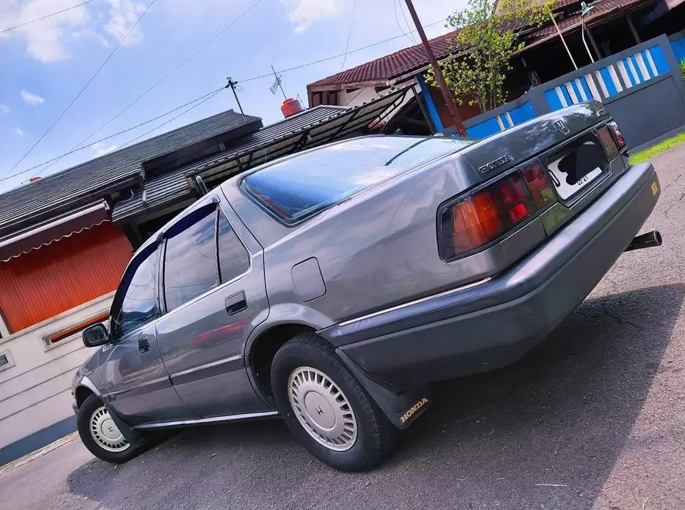 Honda Accord 1986 Bensin