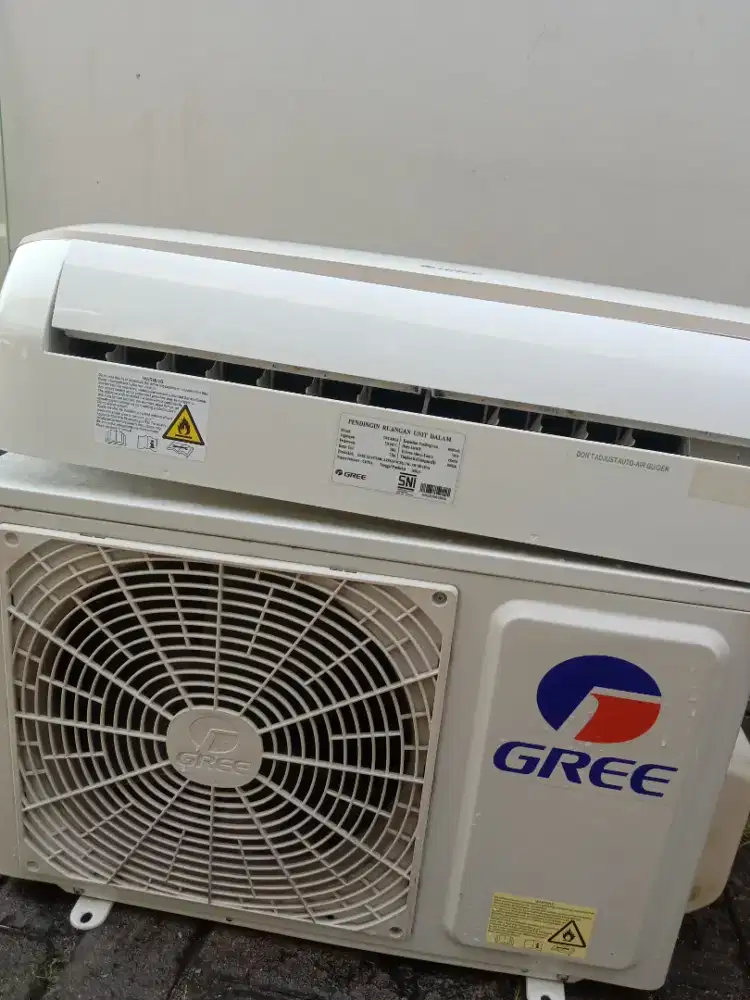 AC grie setengah pk sama pasang