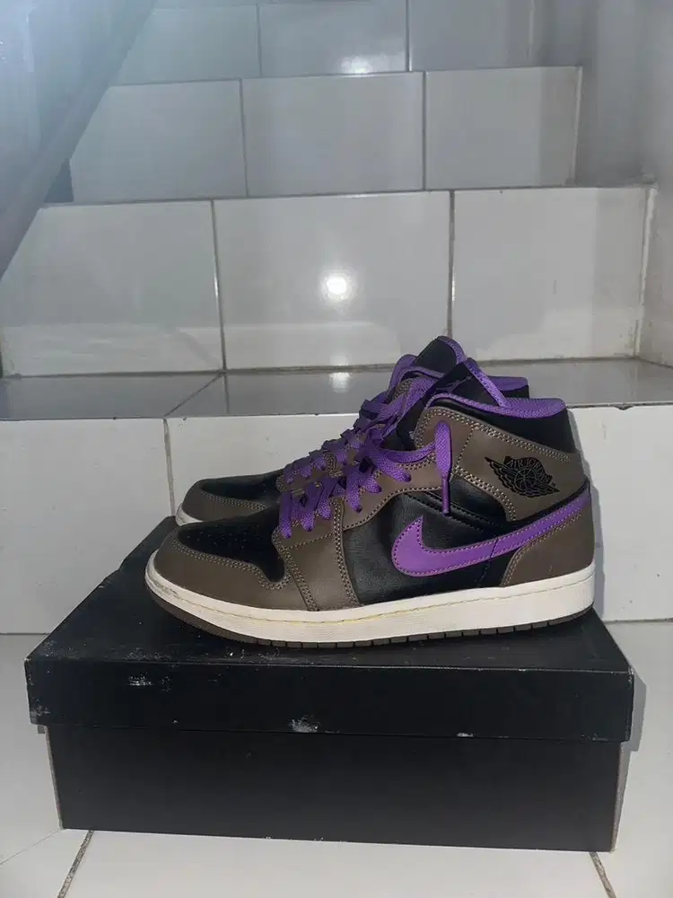 Nike Air Jordan 1 MID Palomino Wild Berry